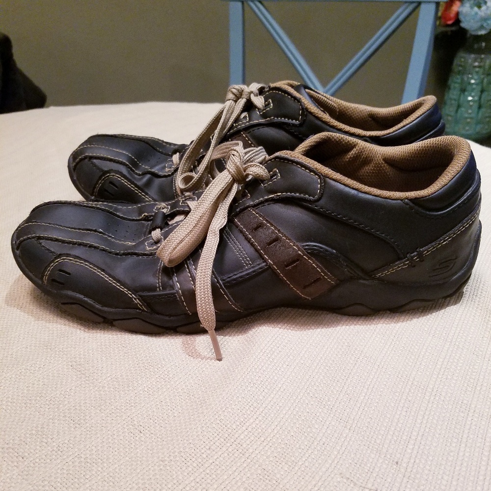 Men's Leather Sketchers Shoes